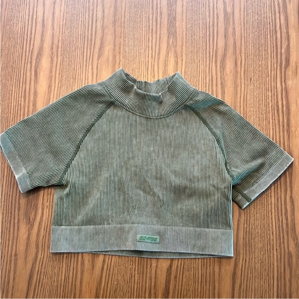 Bo+ Tee Intensity By Jena Frumes Sage
Green Size Large